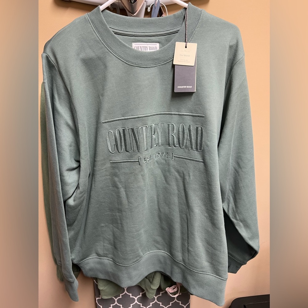 Country Road crewneck